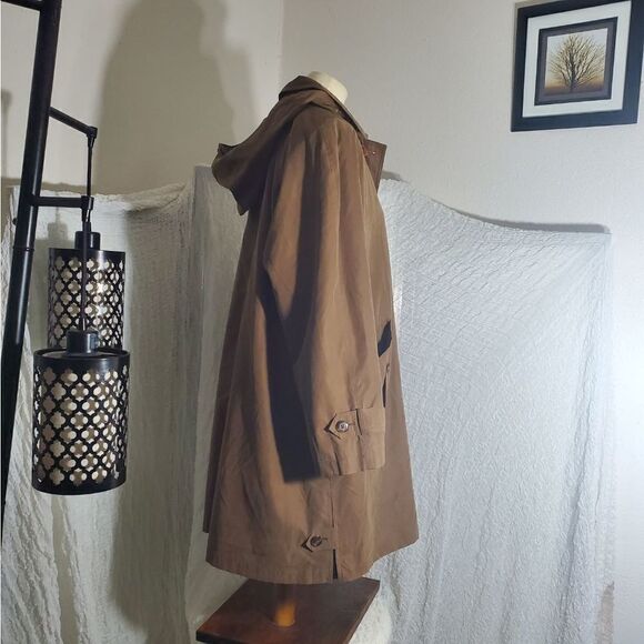 Gallery Classic Tan Trench Coat Size Large - Picture 4 of 12